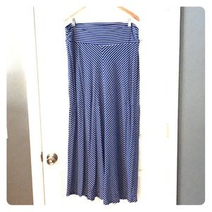Blue maxi skirt with white stripes